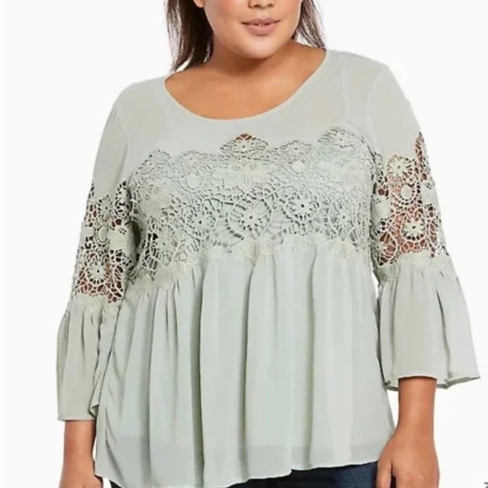Torrid 1 LACE INSET CHIFFON TOP seagrass sage color